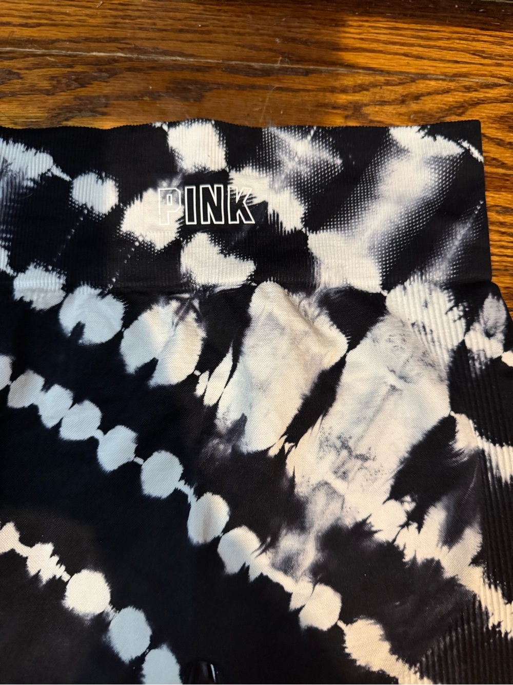 Black & White Tie-Dye Kids Leggings Victoria Secrets PINK - Picture 3 of 4